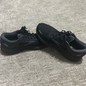 Brooks shoes